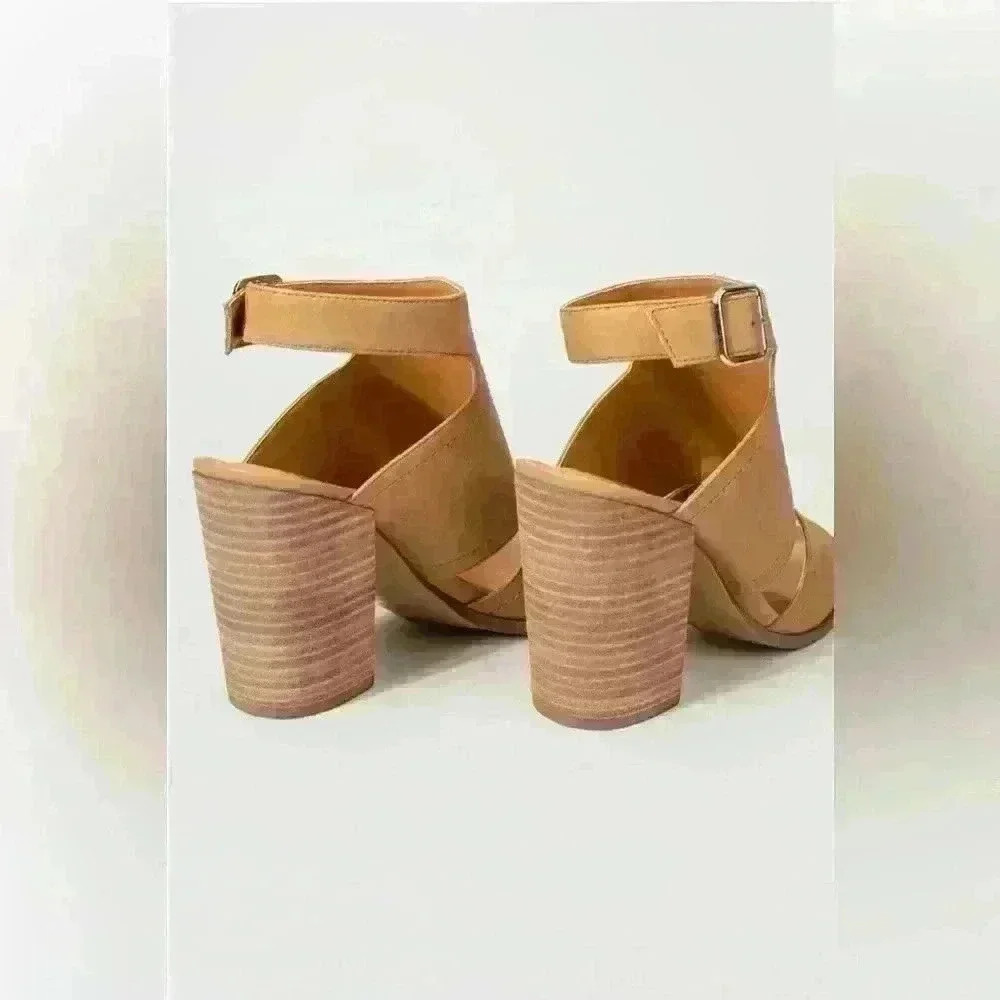 NWOB Dolce Vita Brista Camel Tan Peep Toe Heel Sandal - Picture 9 of 9